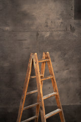 5795 Grey MId Text Mid