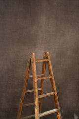 5807 Warm Grey Mid Text Mid