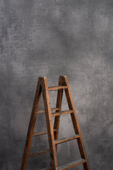 5850 Grey Mid Text Large