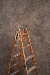 5876 Warm Grey Strong  Text St