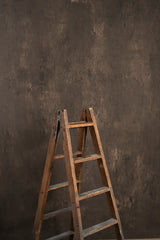 5980 Brown MId Text M