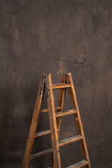 6068 Warm Grey Mid Text ST