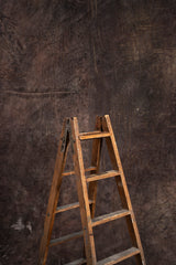 6078 Rusty Strong Text ST