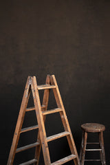 621 Dark Brown Mid Text L