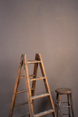 623 Warm Grey Mid Text L