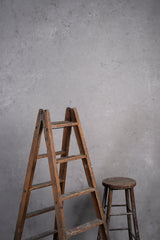 631 Light Grey Mid Text L