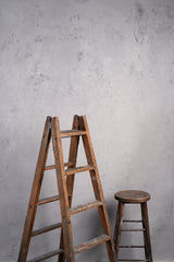 633 Light Grey Mid Text L