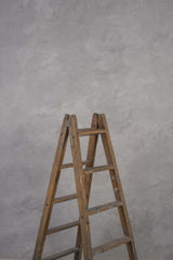 6528 Light Grey Mid Text M