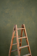 6553 Green Distressed ST
