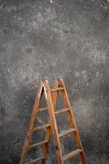 6644 Grey Strong Text L