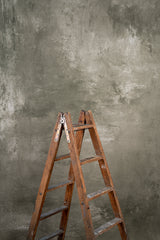 6683 Greenish Grey Strong Text M