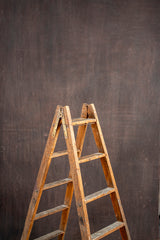 6759 Grey Red Distressed ST