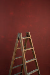 6767 Red Mid Text ST