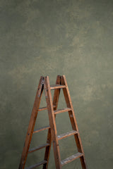 6790 Green Mid Text L