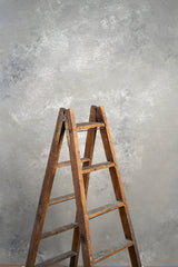 6811 LIght Grey Mid Text L
