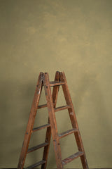 6940 Light Green Mid Text L