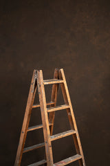 7017 Brown Mid Text M