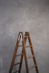 7070 Light Warm Grey Mid Text L