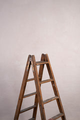 7589 Light Grey  Low Text L