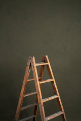 7643 Olive Green Mid text M