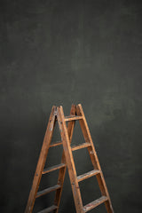 7658 Olive Green Grey Mid Text M