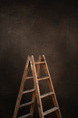7748 Brown Distressed Mid Text M