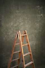 7821 Olive Green Mid Text L