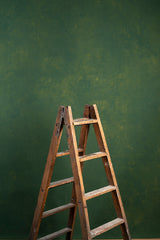 7951 Green Mid Text M