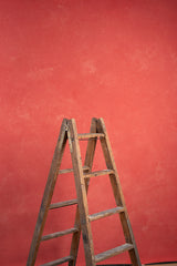 8066 Red Mid Text L