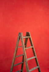 8135 Red Mid Text M