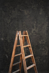 8184 Greenish Grey Mid Text St