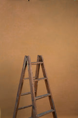 8243 Ochre Mid Text M