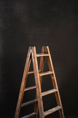 8252 Dark Warm Grey Distressed ST
