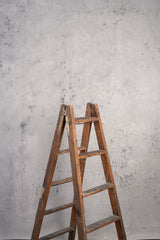 8325 Light Grey Mid Text L