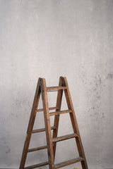 8442 Light Grey Low Text L