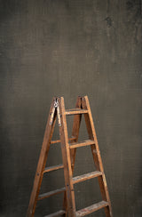 8585 Green Distressed Text ST