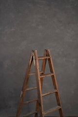 8653 Gray Mid Text M