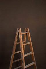 8764 Brown Low Text ST