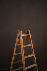 9033 Grey Distressed Text L