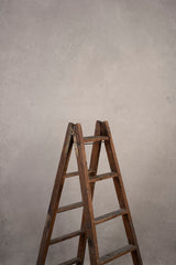 9060 Light Grey Low text M