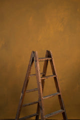 9070 Ochre Mid text M