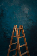 9100 Blue Strong text L