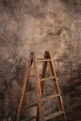9137 Warm Grey Strong Text M