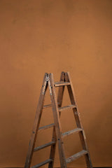 9242 Ochre Low Text L