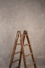 9442 Light Grey MId Text L