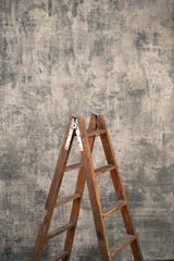 9500 Warm Grey Strong Text M