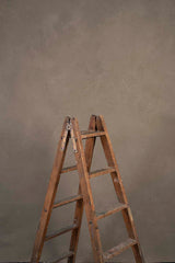9540 Warm Grey Low Text L