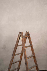9562 Light Grey Mid Text M