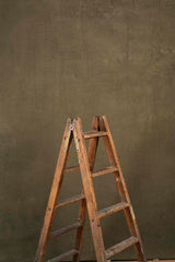 9568 Olive Green Mid Text M