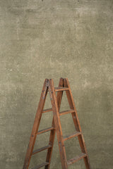 9601 Green Mid Text L